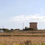 Daire Comfortable 2br Seaside House & Free Parking