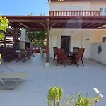 Comfortable 2br Seaside House & Free Parking Larnaca