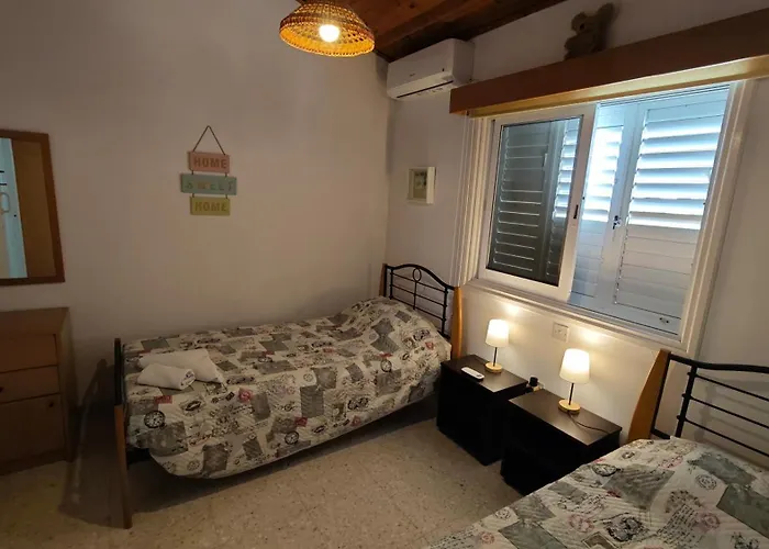 Comfortable 2br Seaside House & Free Parking