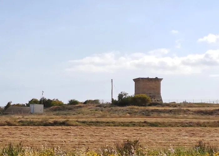 Apartment Comfortable 2br Seaside House & Free Parking