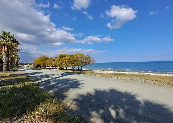 Comfortable 2br Seaside House & Free Parking *